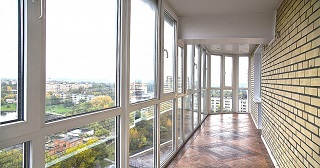 Панорамное остекление балкона Димитровград, цена от 3617 руб.